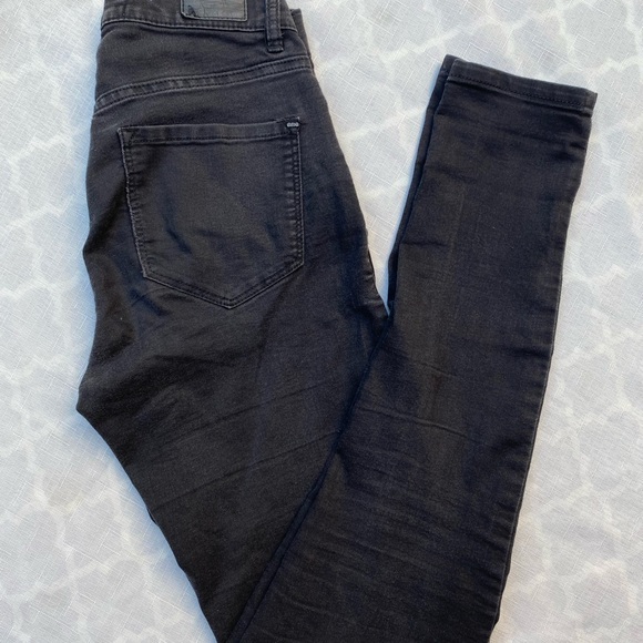 GARAGE SIZE 01 BLACK JEANS - Picture 1 of 3